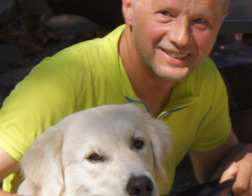 Savvy Pets, 9/25/20: Guten Tag, Bernd and his D.A.D. Riley from Germany!  Ooof!